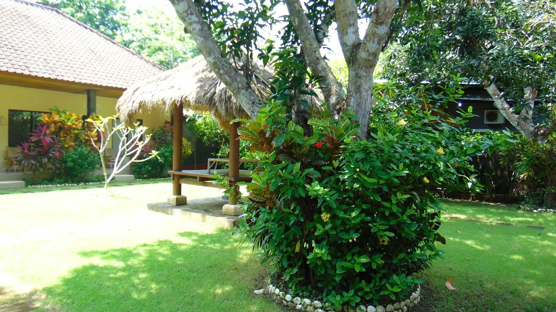 Balangan Cottage Kuta Lombok Hotel